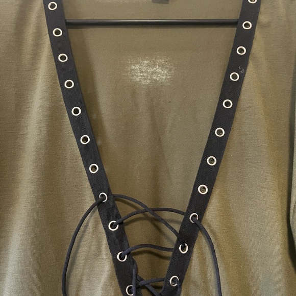 Dress - Picture 2 of 5